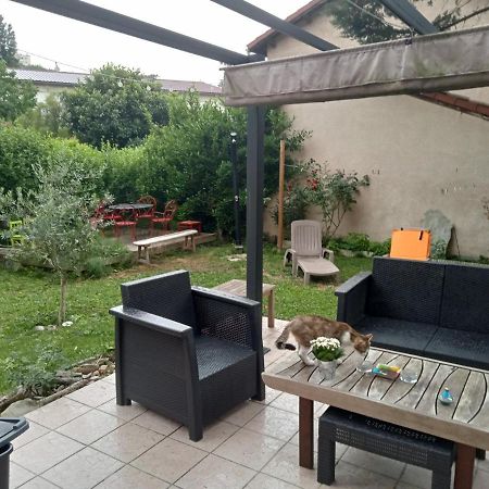 Chambre Souriante Лион Экстерьер фото